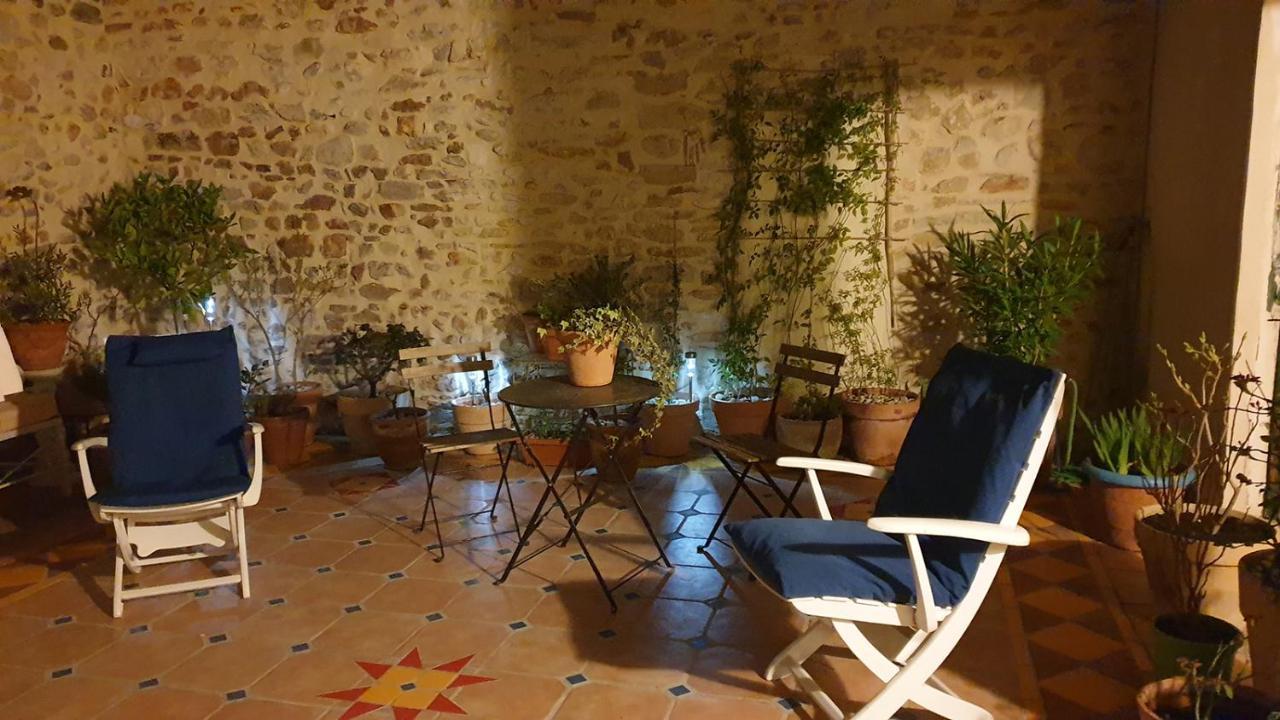 La Maison De St Victor Bed & Breakfast Saint-Victor-de-Malcap Dış mekan fotoğraf